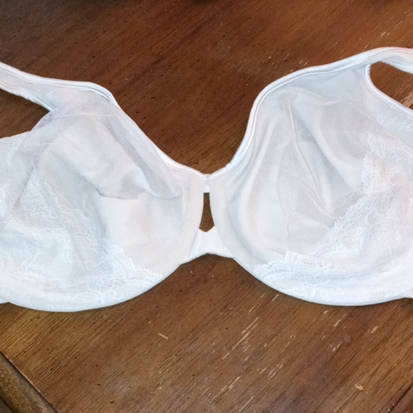 Bra - Picture 1 of 3